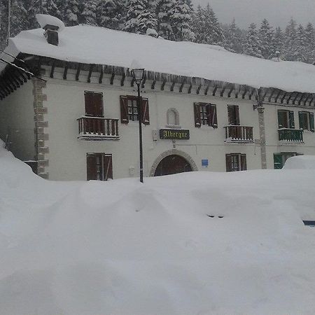 Albergue De Canfranc Estacion Buitenkant foto