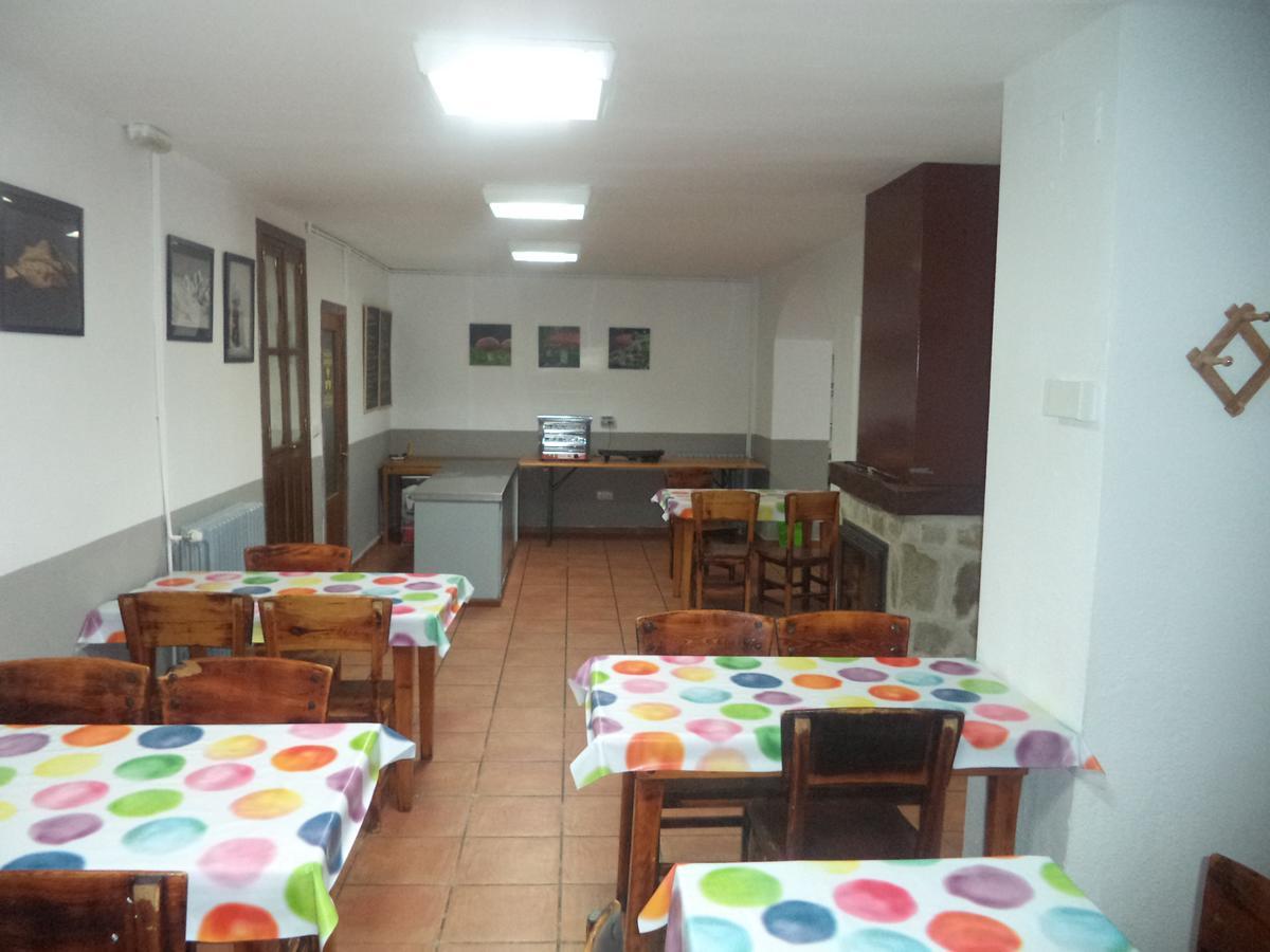 Albergue De Canfranc Estacion Buitenkant foto