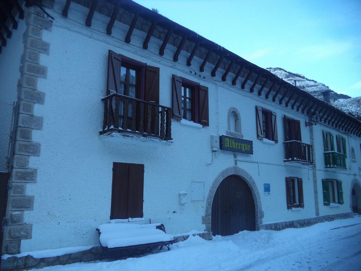 Albergue De Canfranc Estacion Buitenkant foto